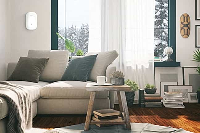 Приточно-очистительный комплекс серии BREZZA XS RCB 75 в гостинной